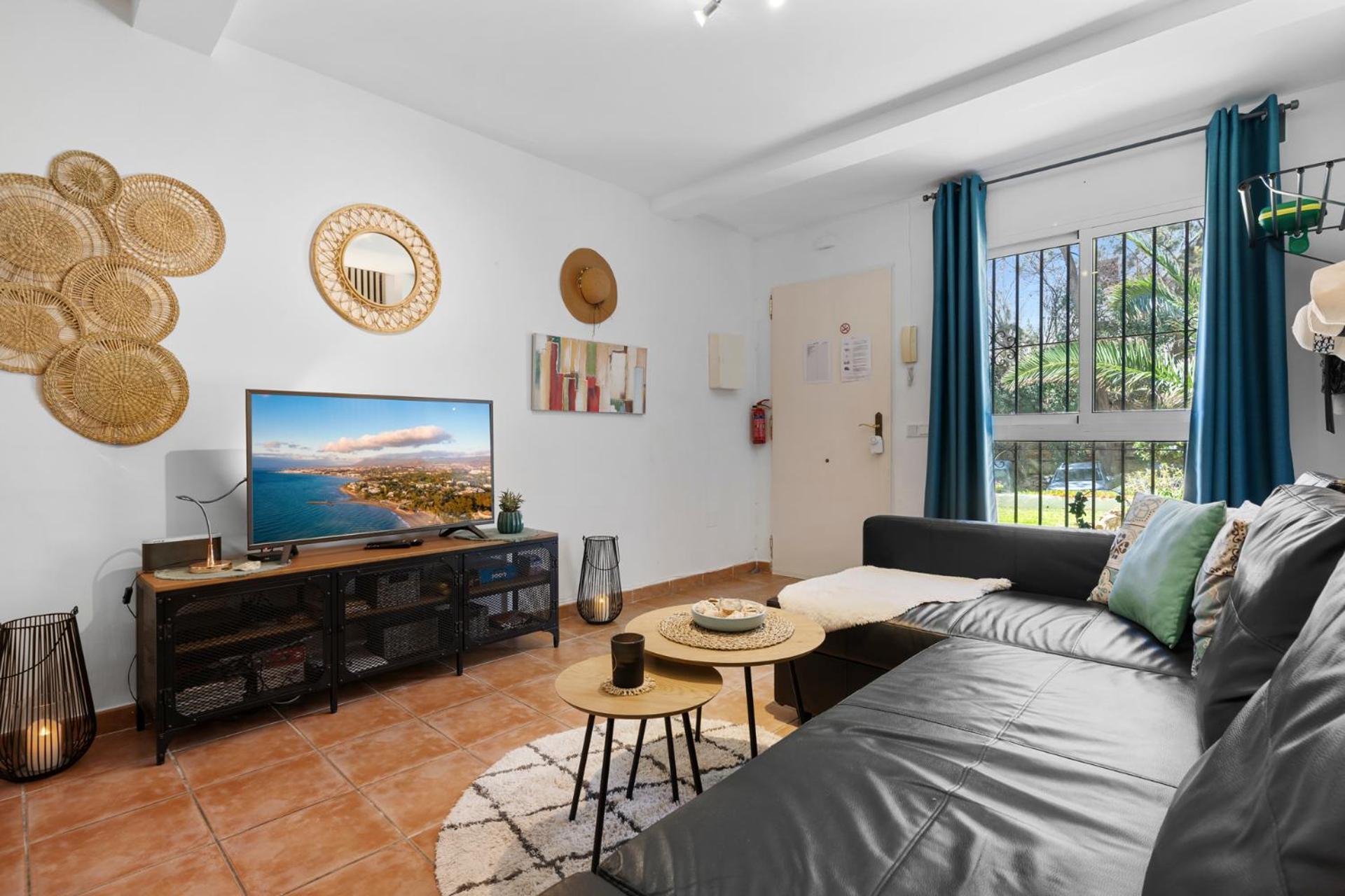 Beachfront Calahonda Apartment By Costarentals - Ref 89 Sitio de Calahonda Exteriör bild