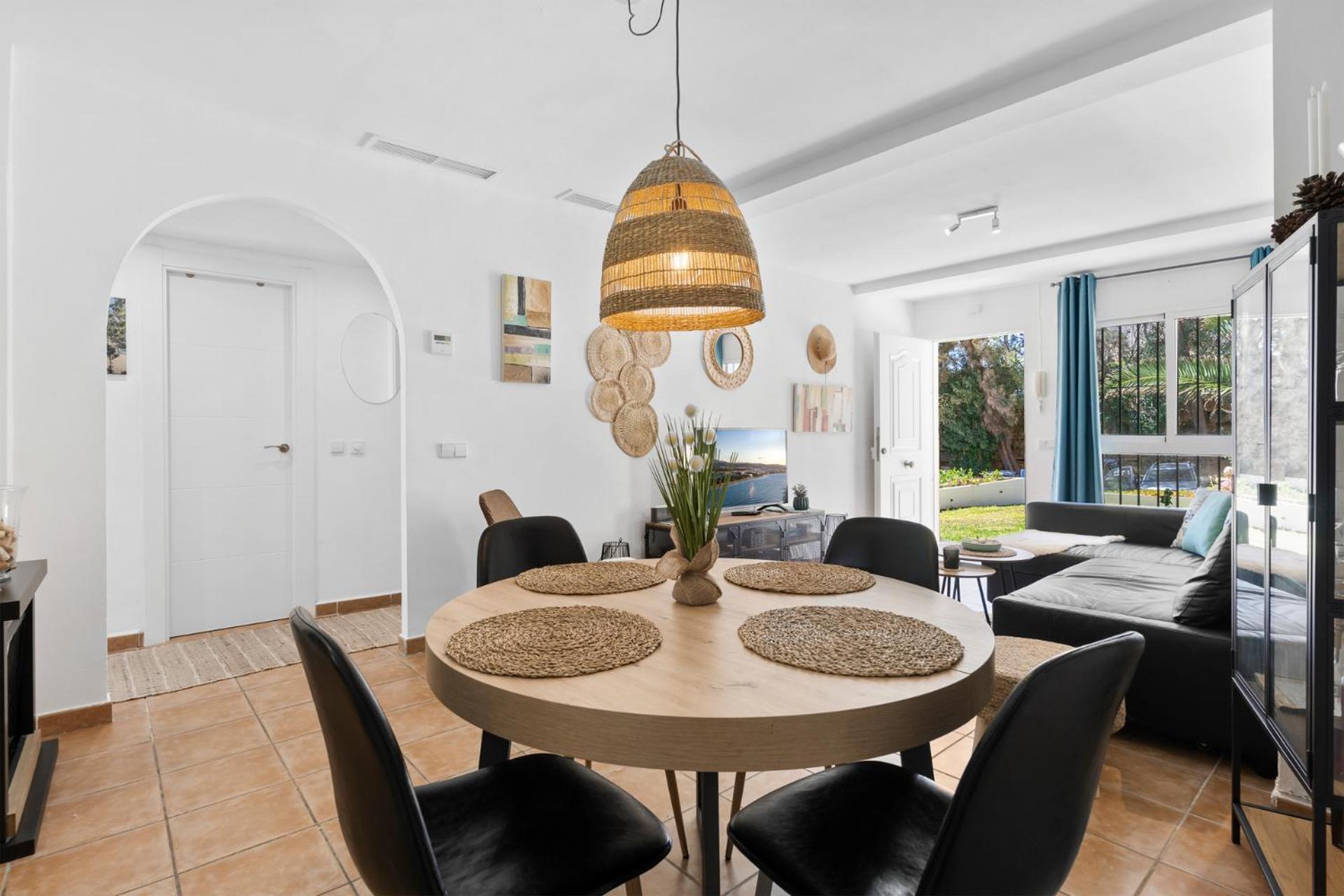 Beachfront Calahonda Apartment By Costarentals - Ref 89 Sitio de Calahonda Exteriör bild